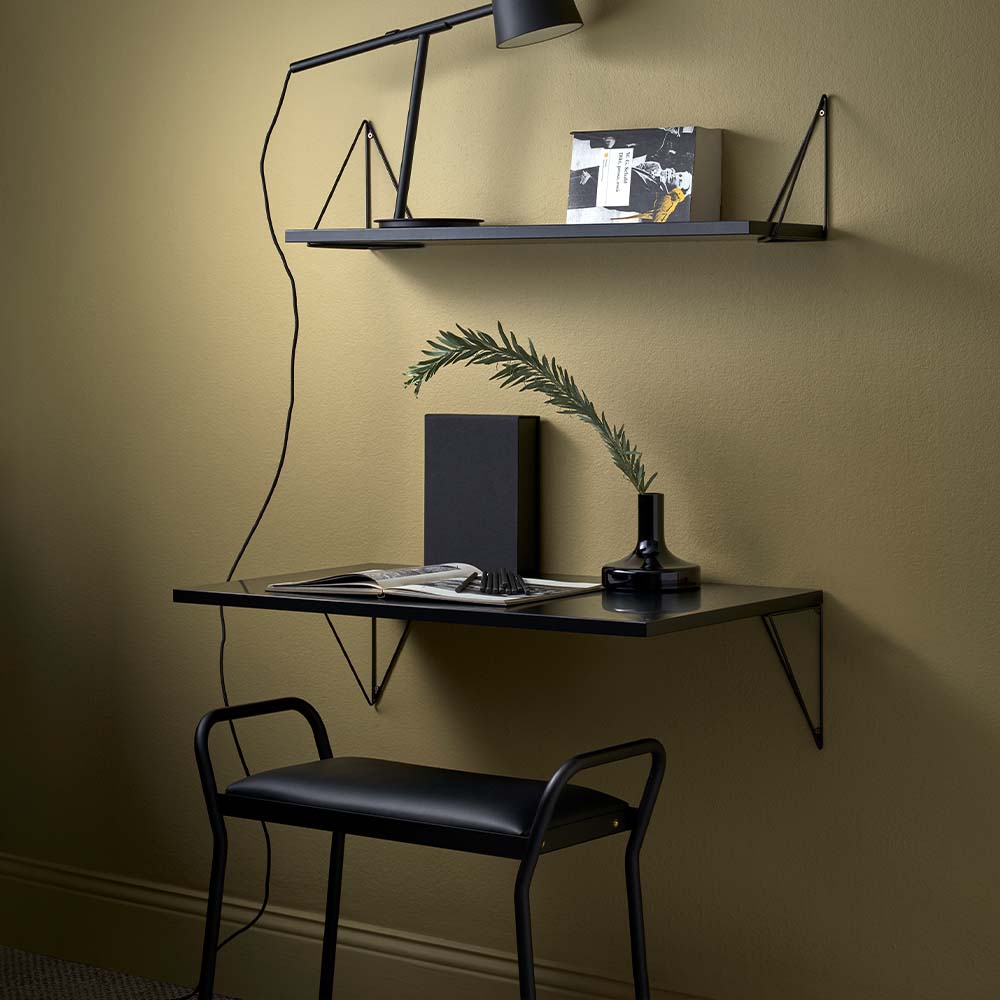 Maze Pythagoras Desk