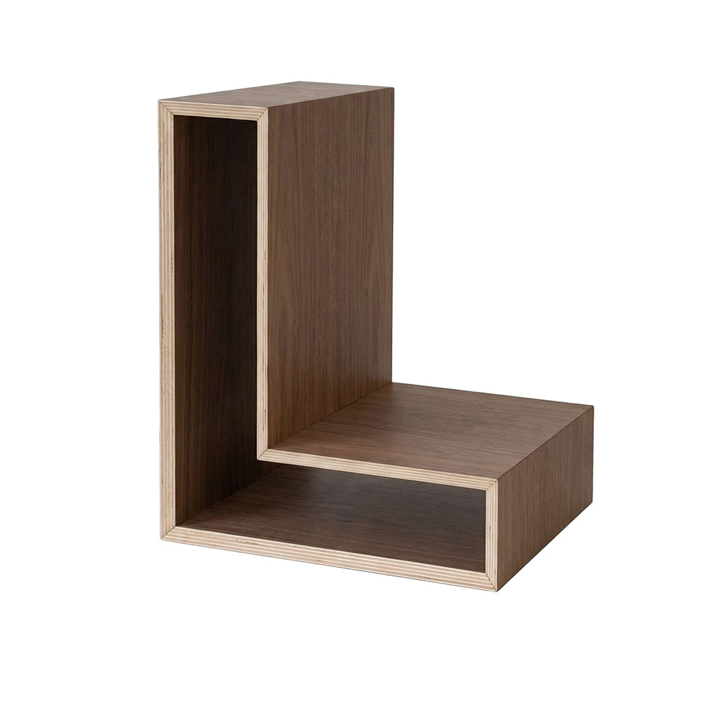 Maze L-shelf V&auml;ggh&auml;ngt S&auml;ngbord