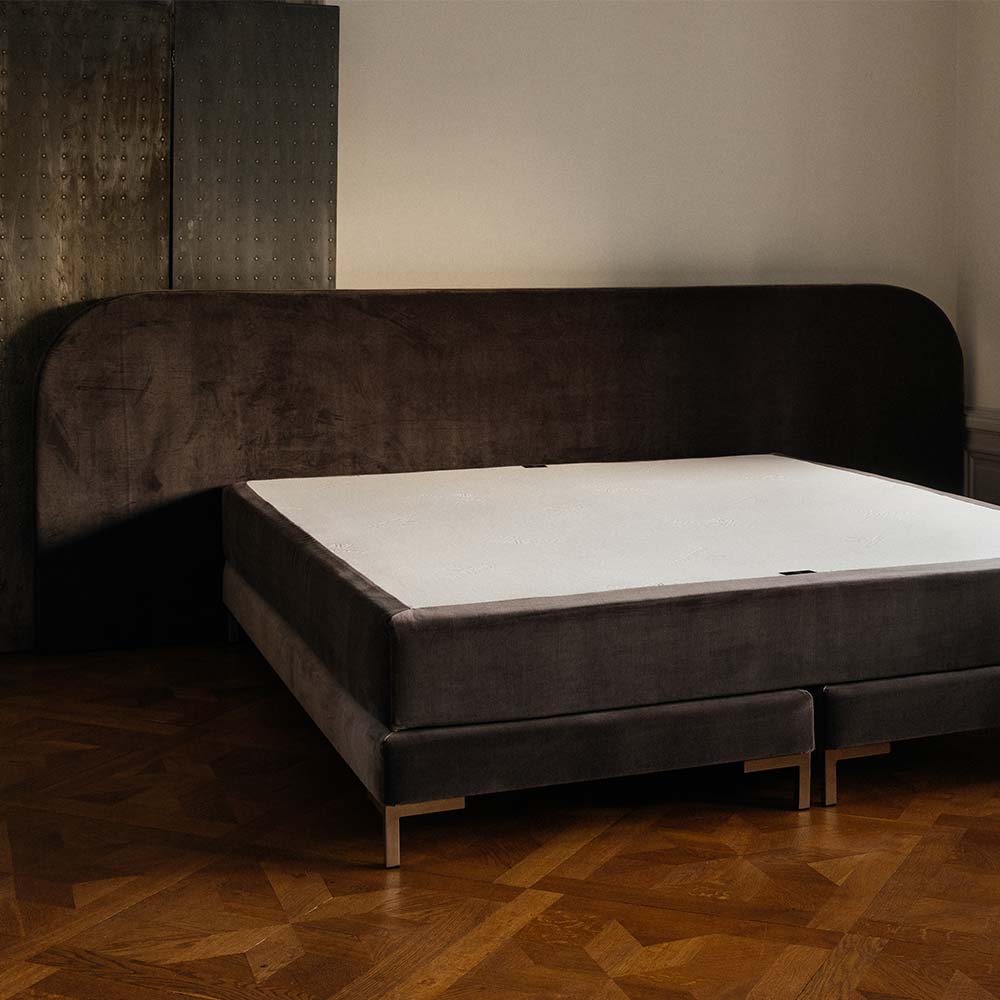 Mille Notti Bianca Sammet Largo S&auml;nggavel