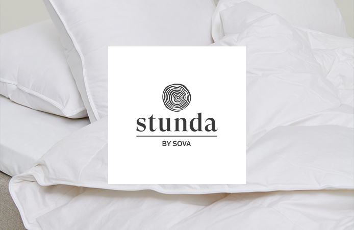 Dunt&auml;cke och dunkuddar med vit ruta med Stunda logga