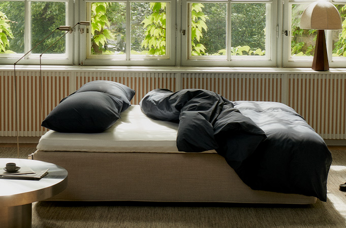 Mörkblå sängkläder från Ogland